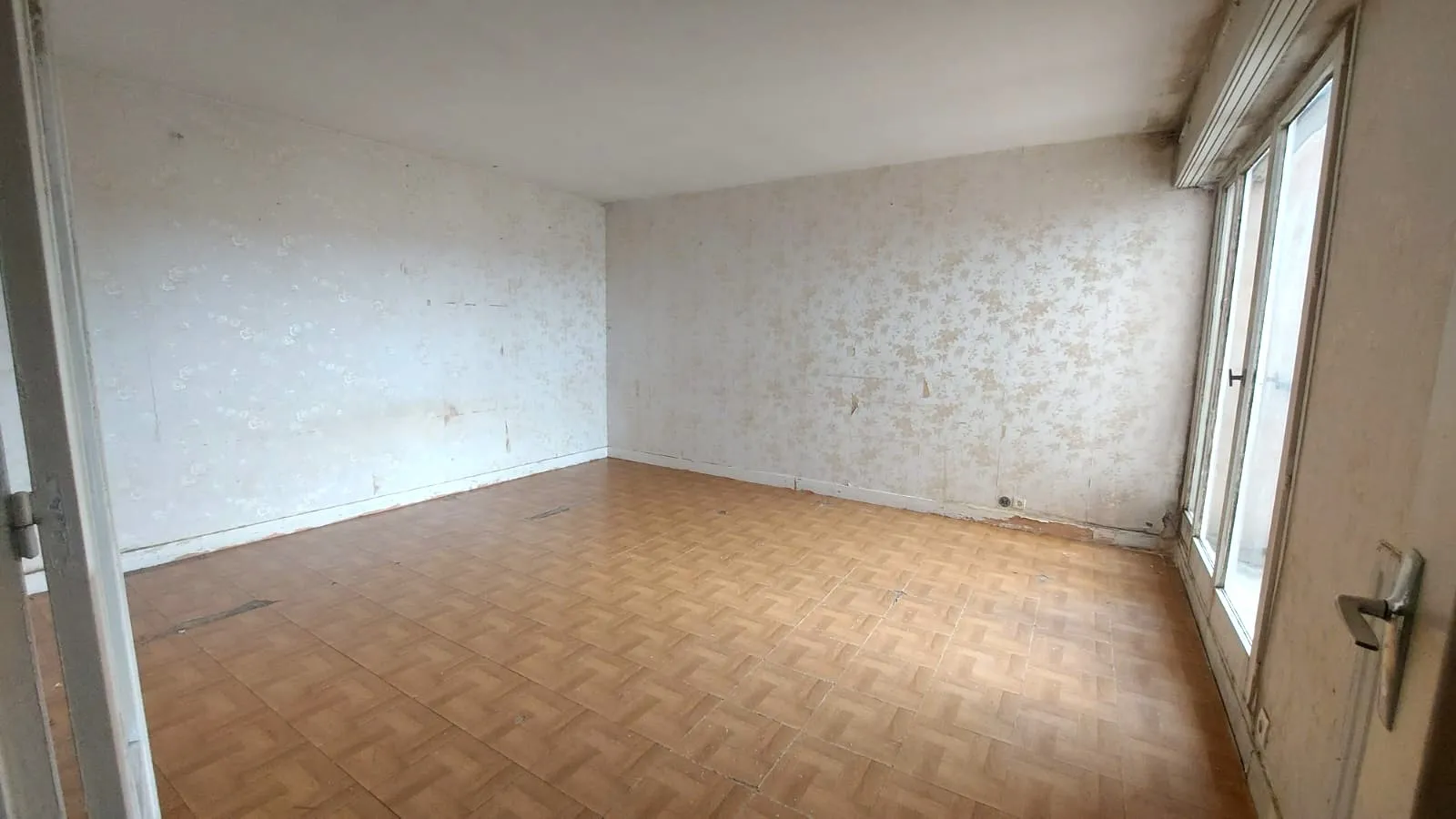 À Montmagny, appartement avec 2 chambres à vendre 