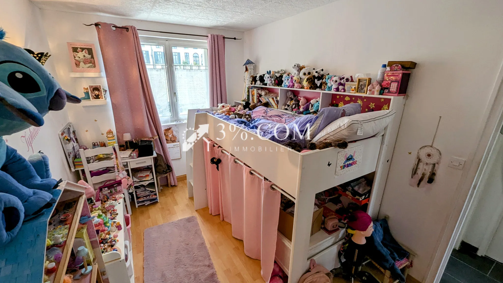 Appartement 3 pièces au dernier étage avec gardien à Carrières-sous-Poissy 