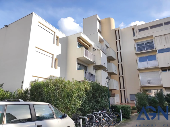 À VENDRE : APPARTEMENT 1 PIÈCE DE 24,75 M² QUARTIER LES ARCEAUX À MONTPELLIER