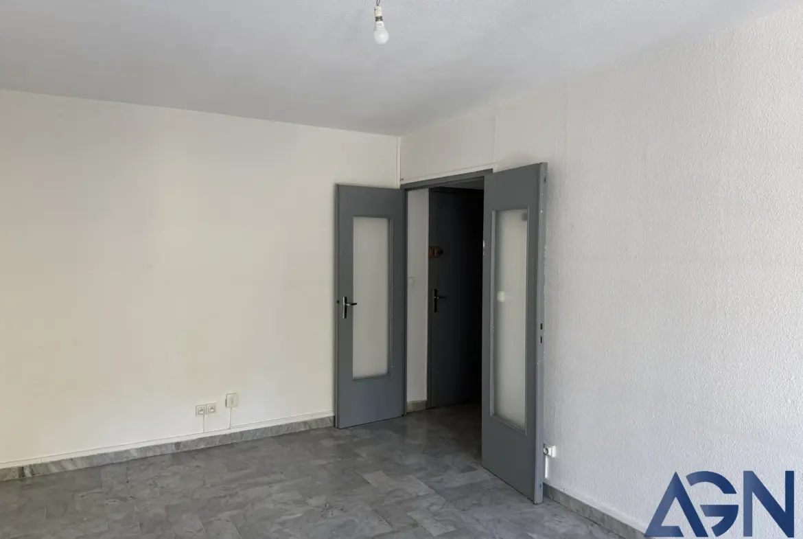 Appartement 1 pièce de 24,75 m² à vendre à Montpellier, quartier Les Arceaux 