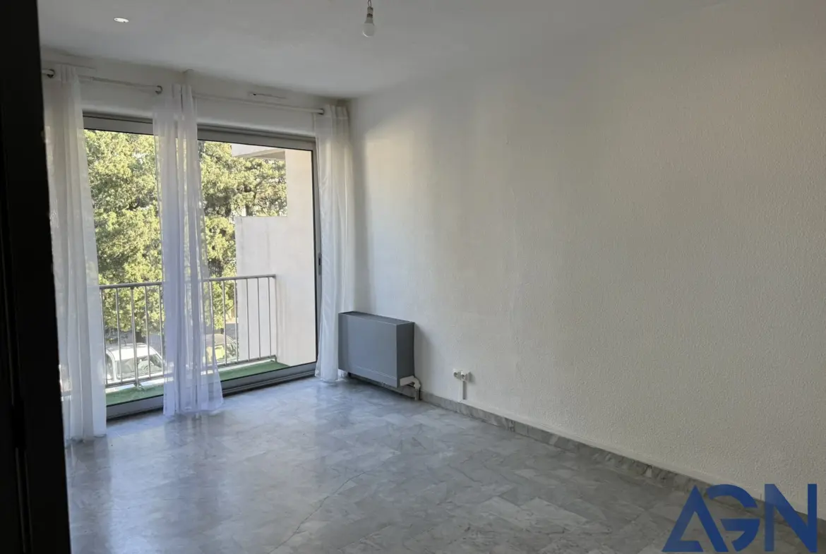 Appartement 1 pièce de 24,75 m² à vendre à Montpellier, quartier Les Arceaux 