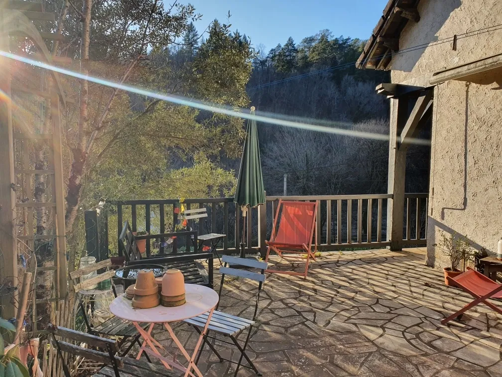 Maison familiale avec 5 chambres près du centre d'Argentat-sur-Dordogne 