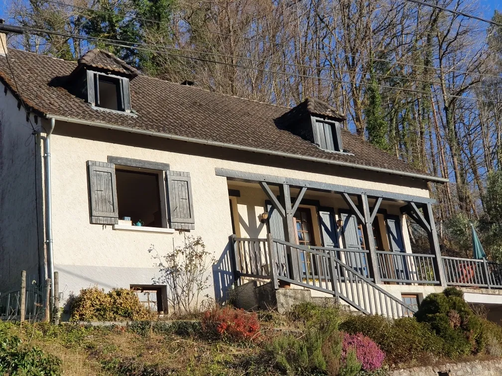 Maison familiale avec 5 chambres près du centre d'Argentat-sur-Dordogne 