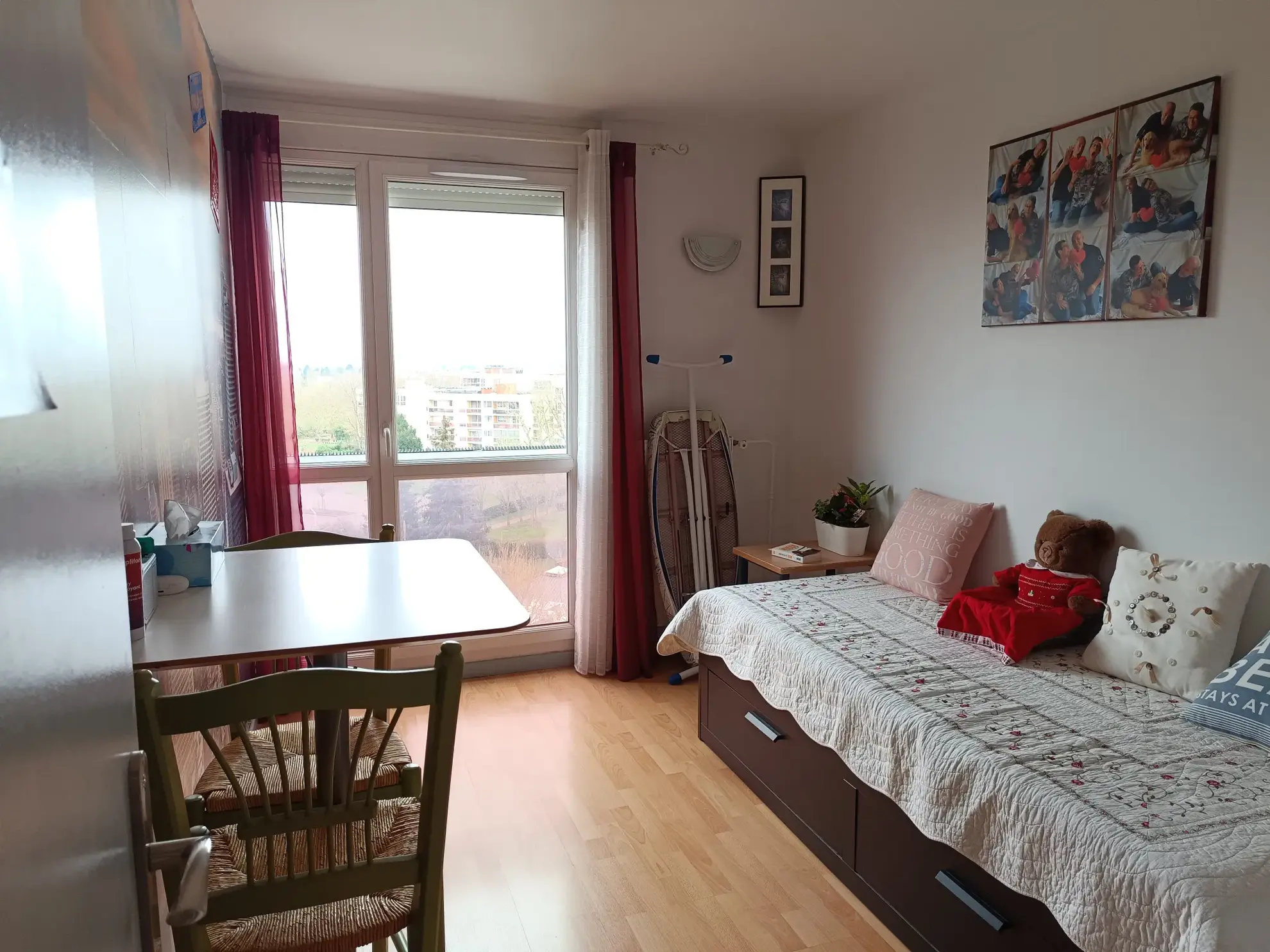 À vendre : Appartement T4 dernier étage avec vue dégagée à Maurepas 