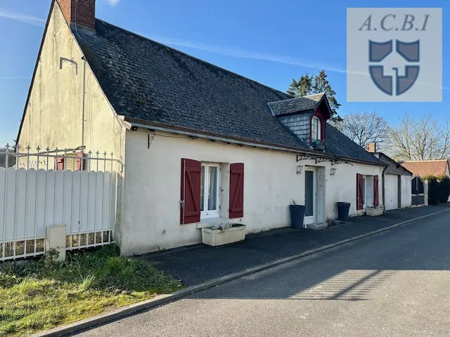 Maison de Village à Oucques à 5 Minutes des Commodités 