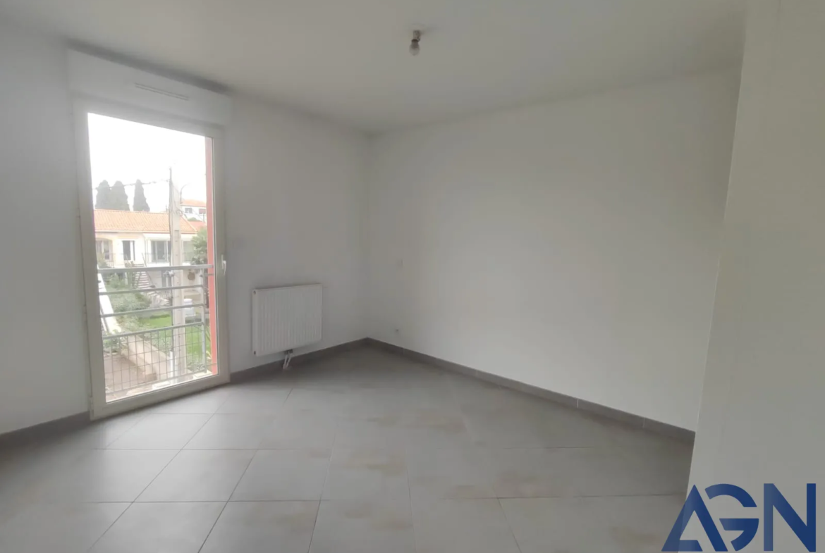 À vendre : Appartement 2 pièces de 47,08 m² avec parking et terrasse à Agde 