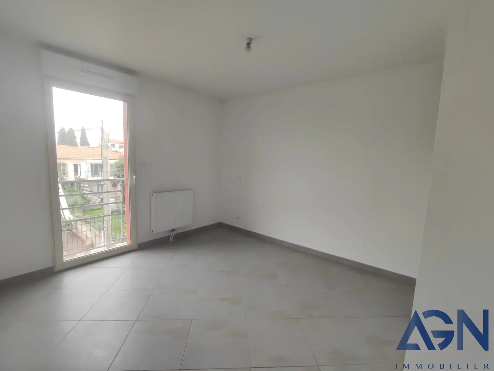 À vendre : Appartement 2 pièces de 47,08 m² avec parking et terrasse à Agde 