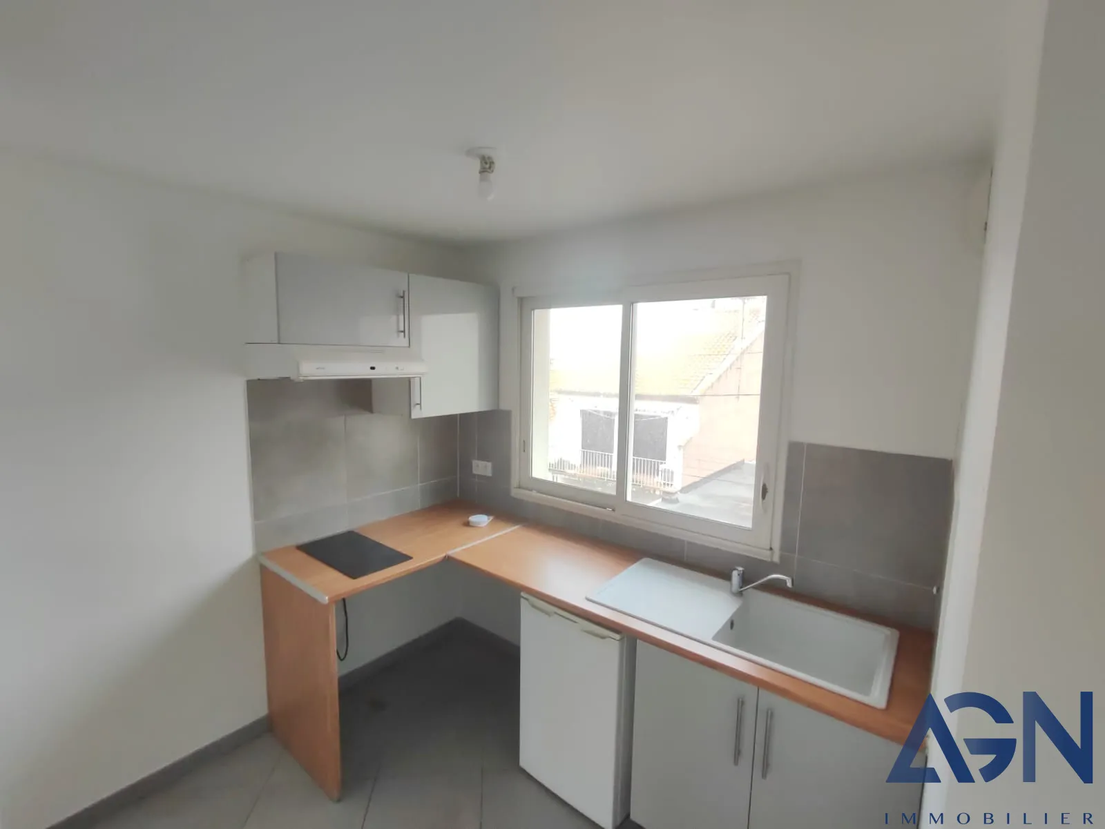 À vendre : Appartement 2 pièces de 47,08 m² avec parking et terrasse à Agde 