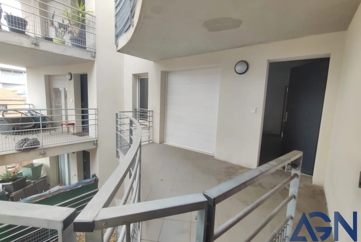 À vendre : Appartement 2 pièces de 47,08 m² avec parking et terrasse à Agde 