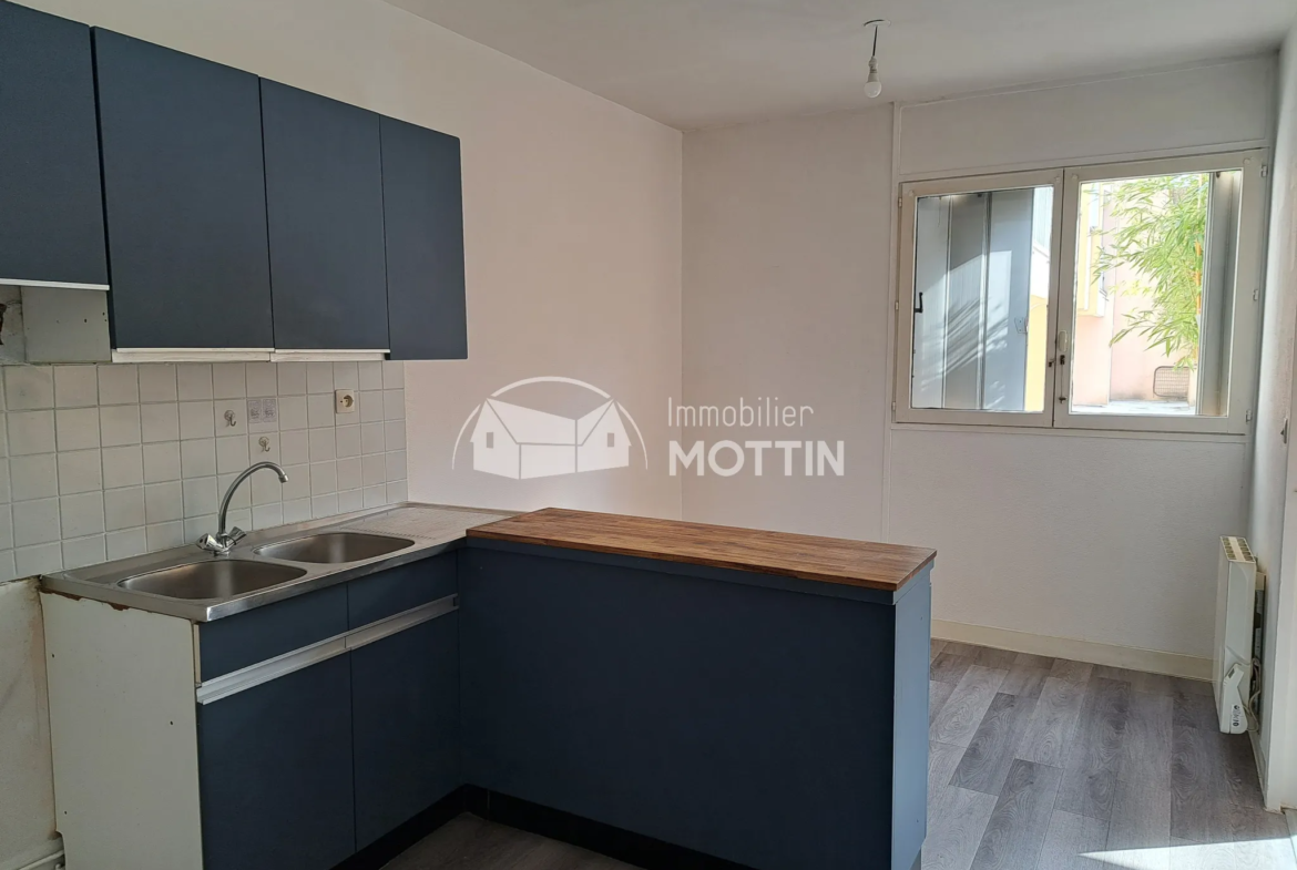 Appartement F2 avec Terrasse à Vitry-sur-Seine à Vendre 