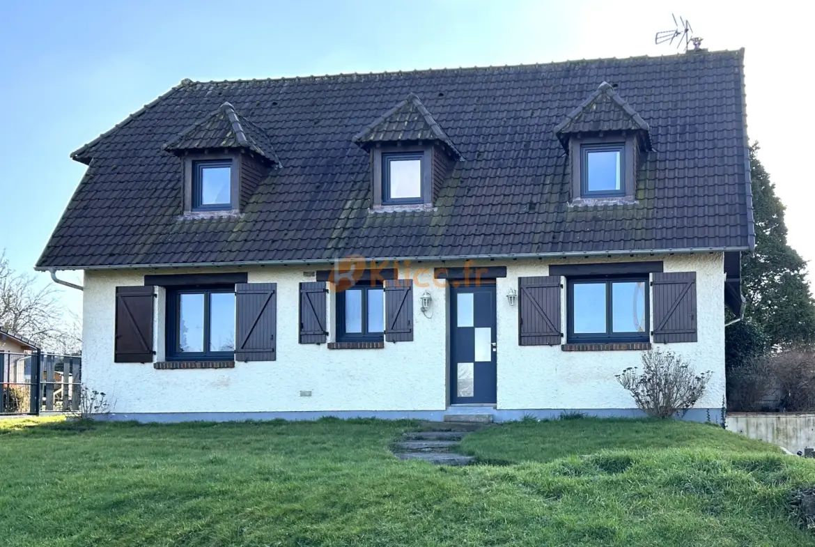 Maison familiale à Offranville avec 4 chambres et sous-sol complet 