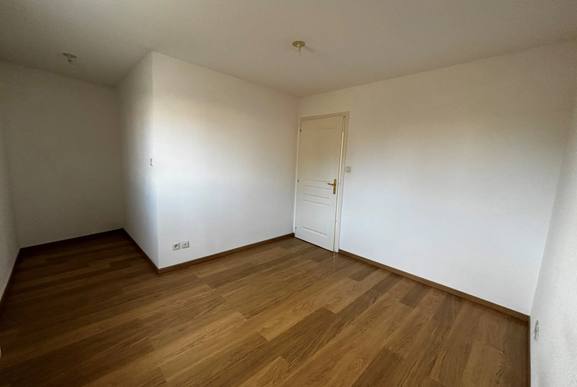 Bel appartement T3 avec terrasse et garage à Montbeliard 