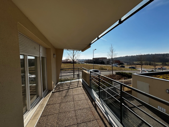 Bel appartement T3 avec terrasse et garage à Montbeliard