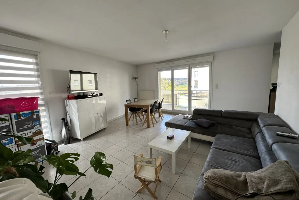 Bel appartement T3 avec terrasse et garage à Montbéliard 