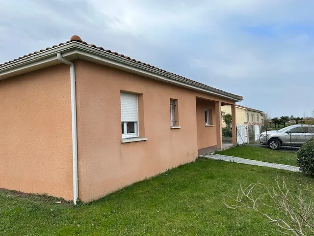 Maison de plain-pied avec 2 chambres à vendre à Rabastens de Bigorre 