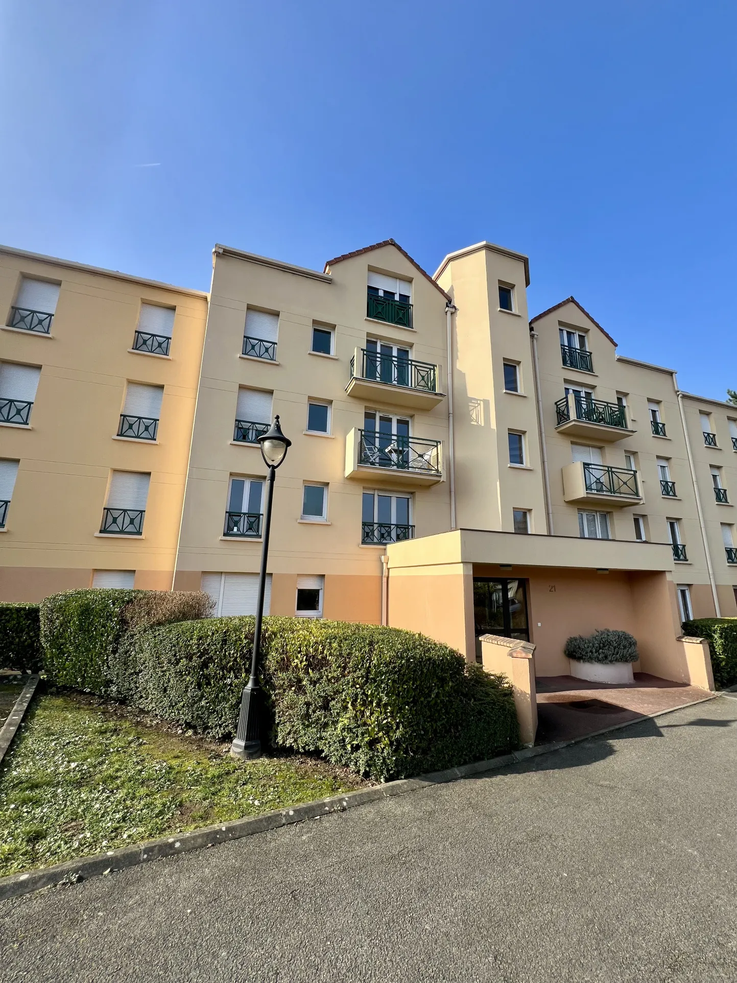 Appartement T2 à Verneuil sur Seine avec vue sur la coulée verte 