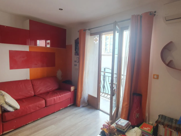 À vendre : Studio de 22m² à Agde, loué 430€ par mois