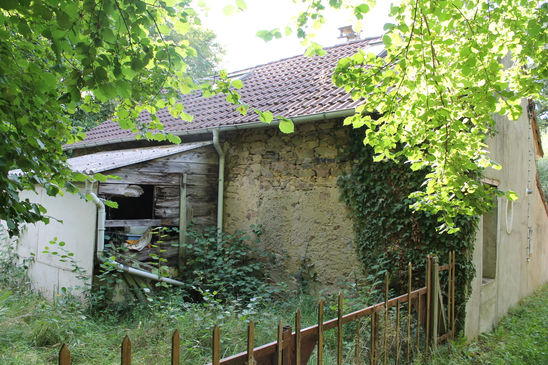 Maison à vendre à Saint-Saturnin avec 1709 m² de terrain 