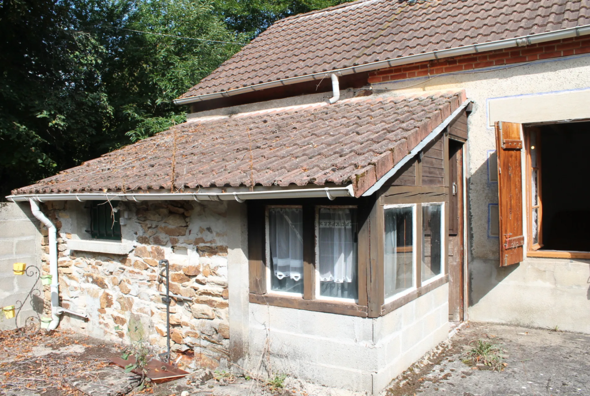 Maison à vendre à Saint-Saturnin avec 1709 m² de terrain 