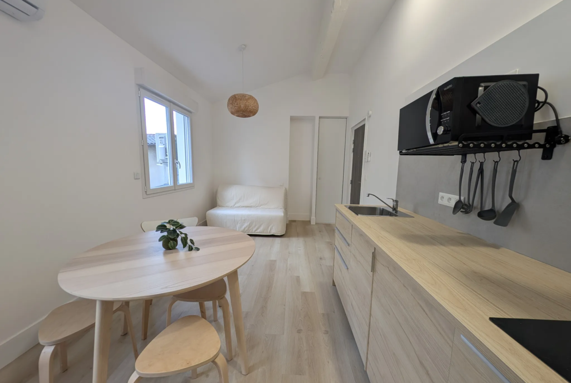 Studio rénové à vendre à Toulouse - Place du Capitole 