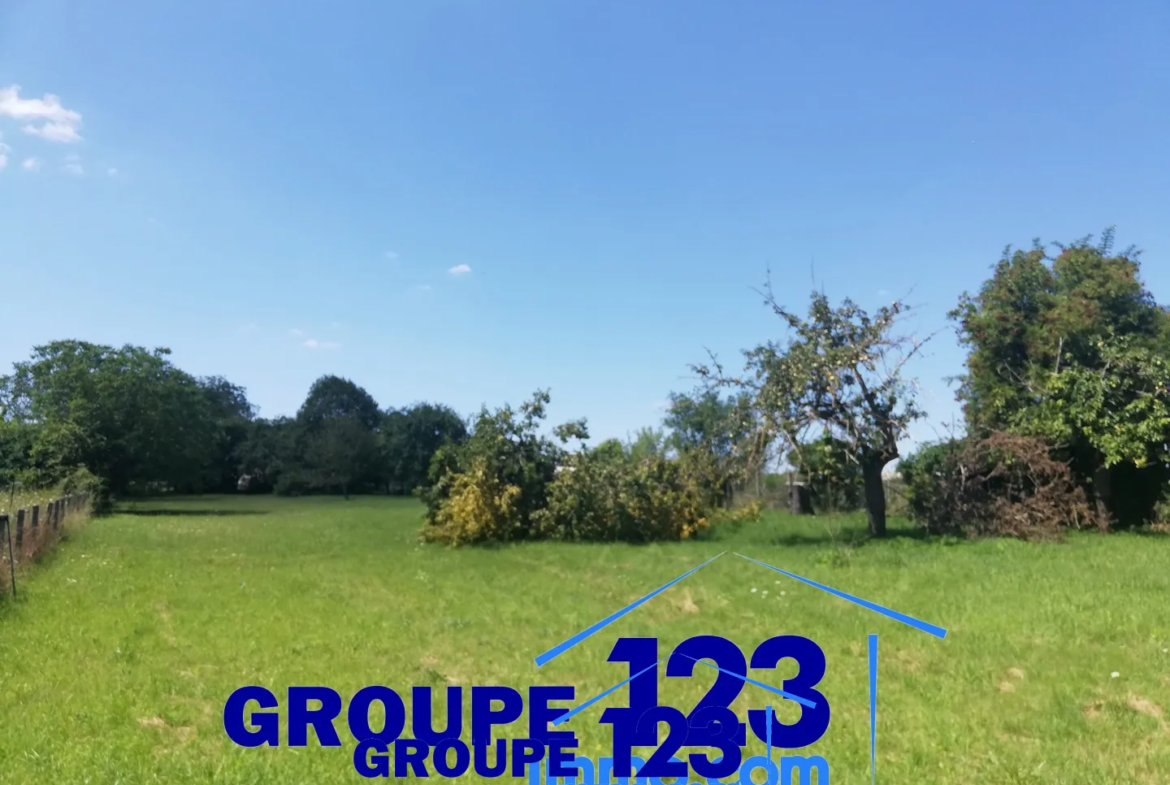 Terrain constructible à vendre à Aillant-Sur-Tholon 