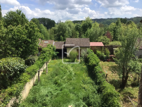 Maison avec jardin et garage à Montignac Lascaux