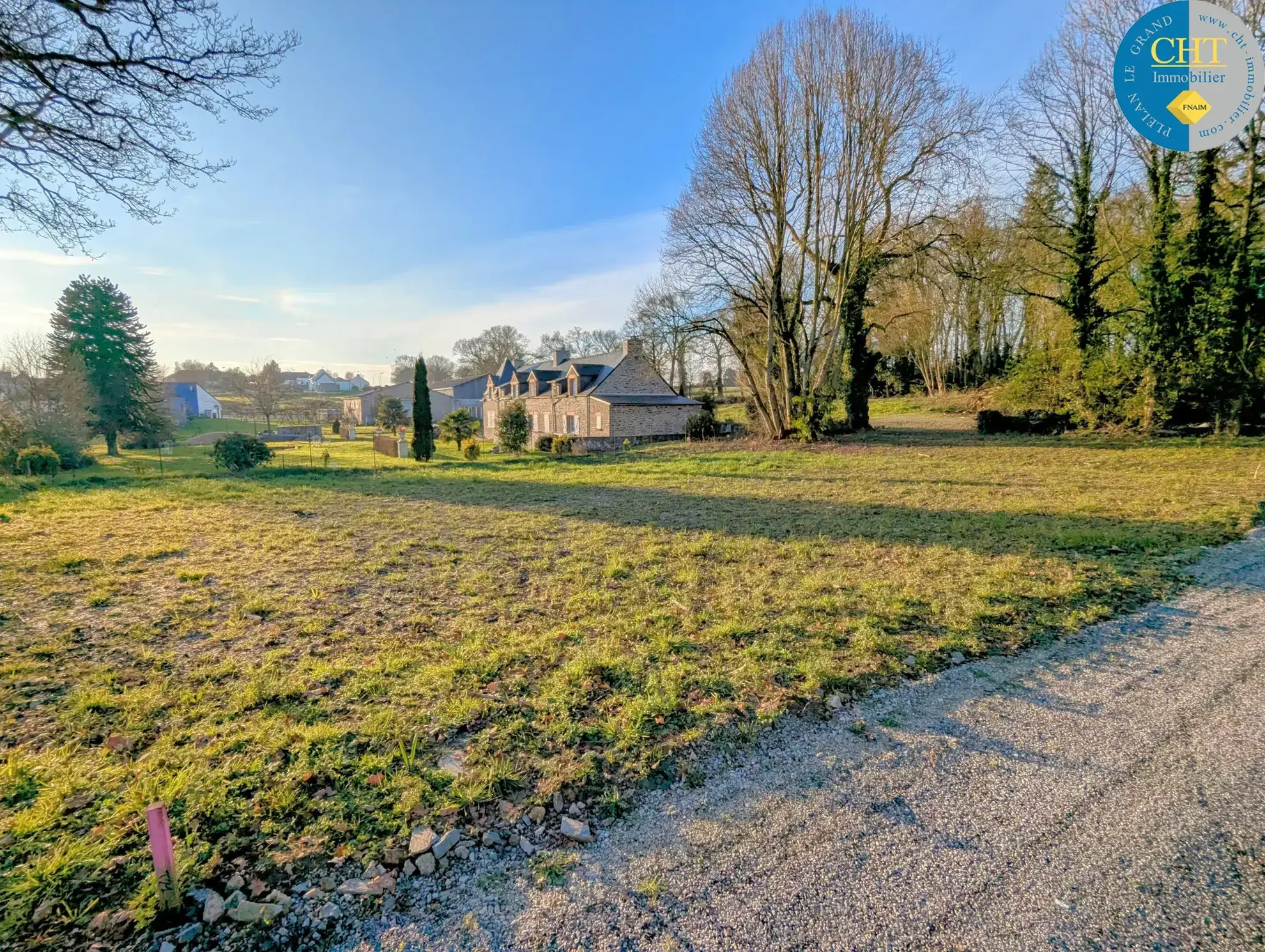 Terrain à bâtir viabilisé à Ruffiac - 575 m² 