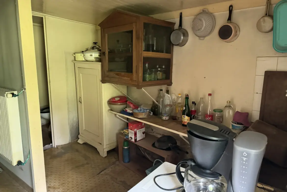 Charmante maison en pierres à rénover à Sainte-Hermine 