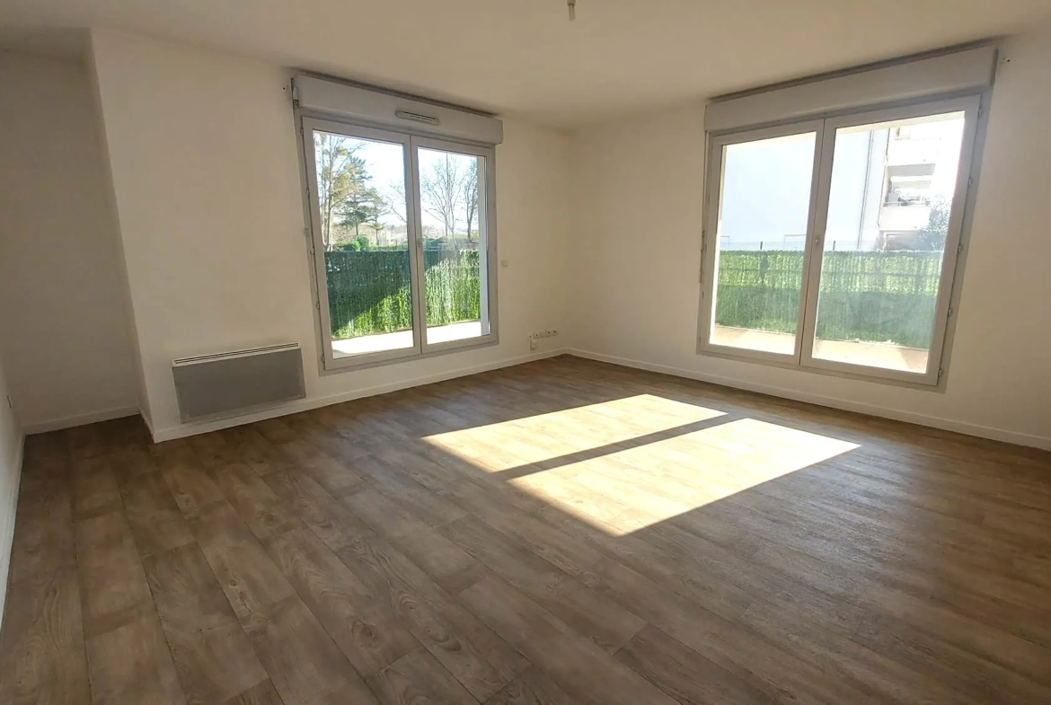 À Saint-Ouen-L'Aumône, grand appartement T3 avec balcon à vendre 