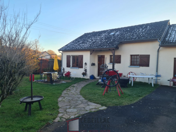 Maison récente de 120m² avec 4 chambres à Saint Sauves d'Auvergne