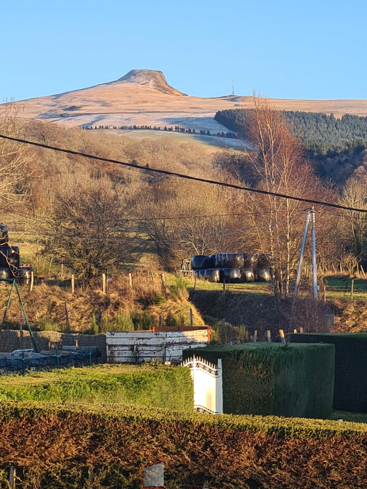 Maison récente à Saint Sauves d'Auvergne - 120 m², 4 chambres 