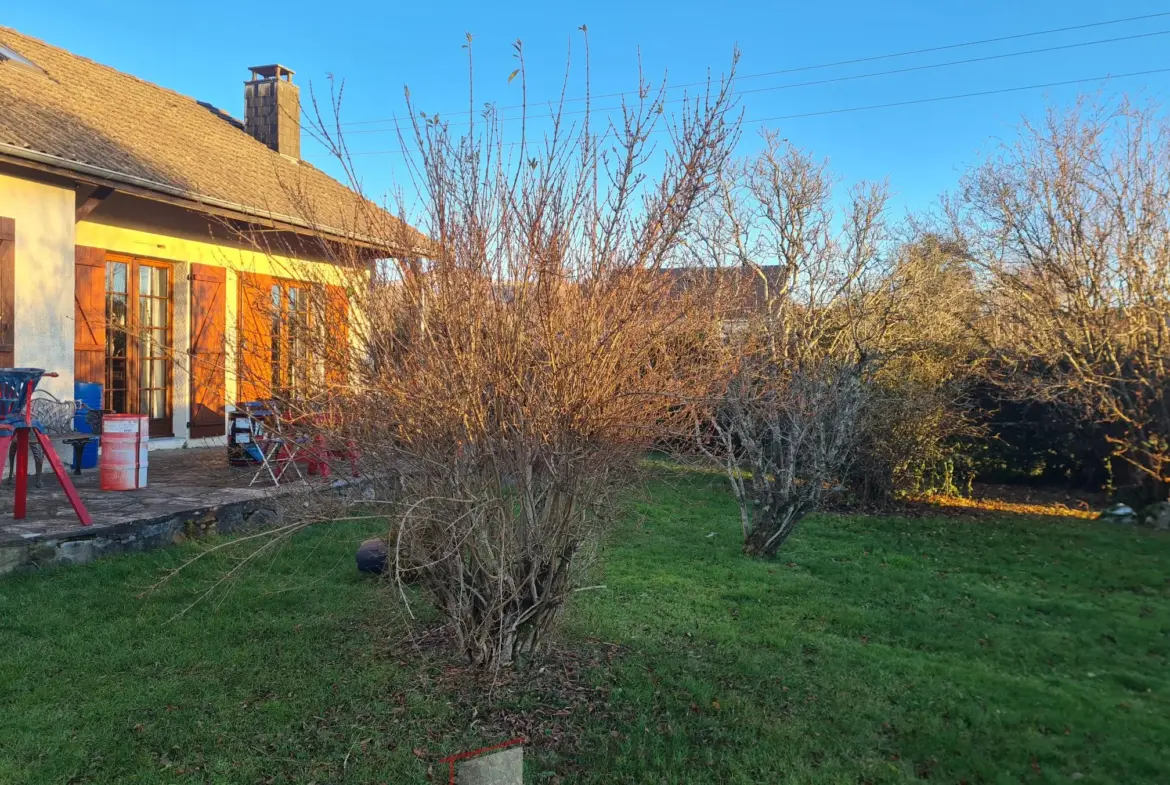 Maison récente à Saint Sauves d'Auvergne - 120 m², 4 chambres 