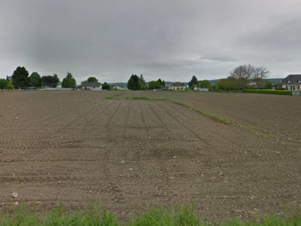 Terrain de 703 m² à Bénéjacq avec vue Pyrénées