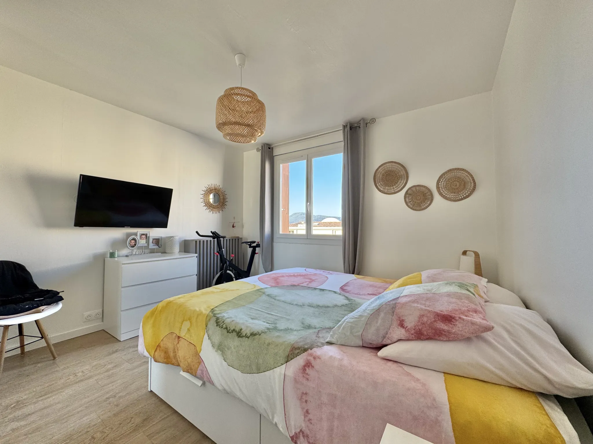 Appart T5 à Hyères - Vue dégagée, 91m² 