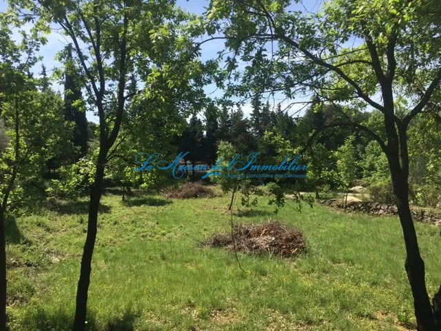 Terrain constructible de 1027 m² près d'Anduze à vendre 