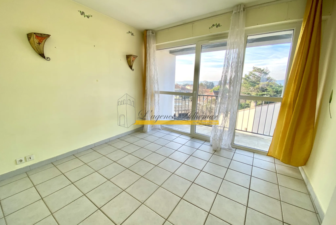 Vente Appartement T3 à Montélimar - Dernier Étage avec Garage 