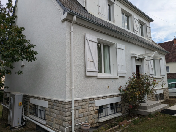 Maison Indépendante à Nevers - 5 Chambres, Près des Commodités