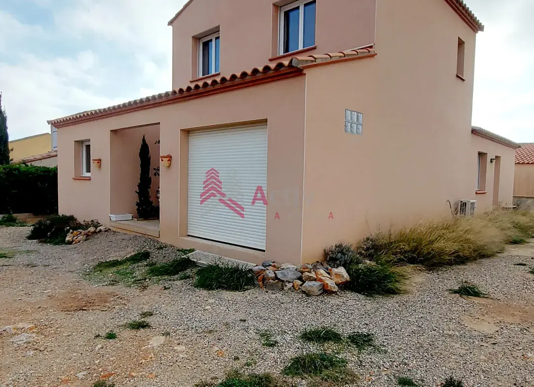 À vendre : Villa T5 récente à Fitou 