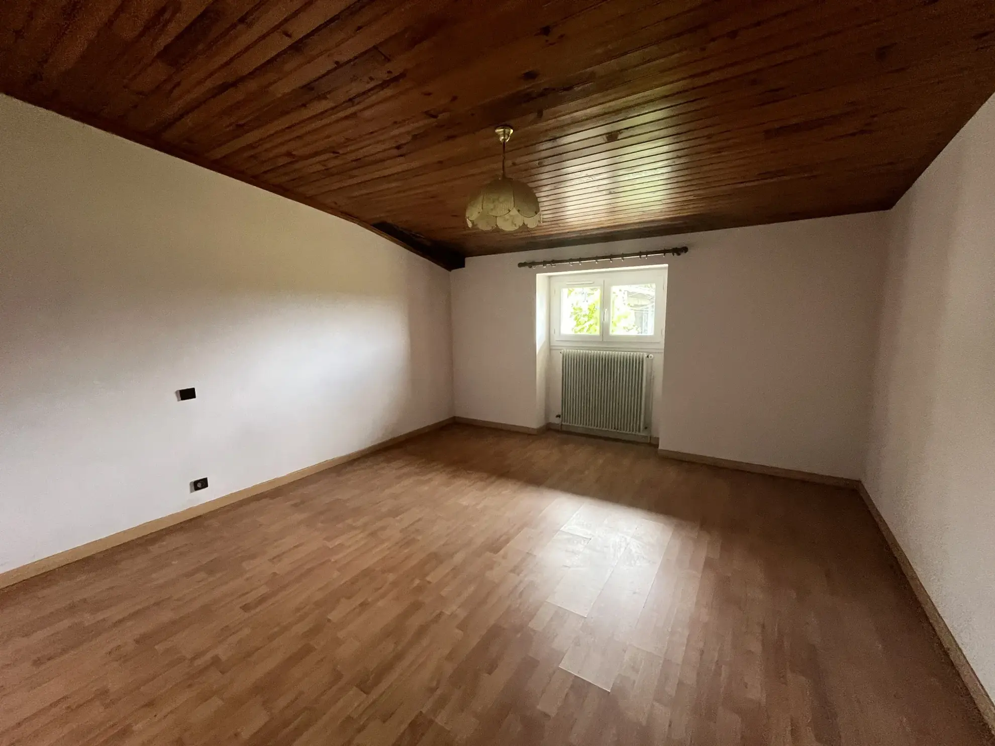 Maison 122 m² avec 3 chambres à Soulignac sur 1092 m² de terrain 