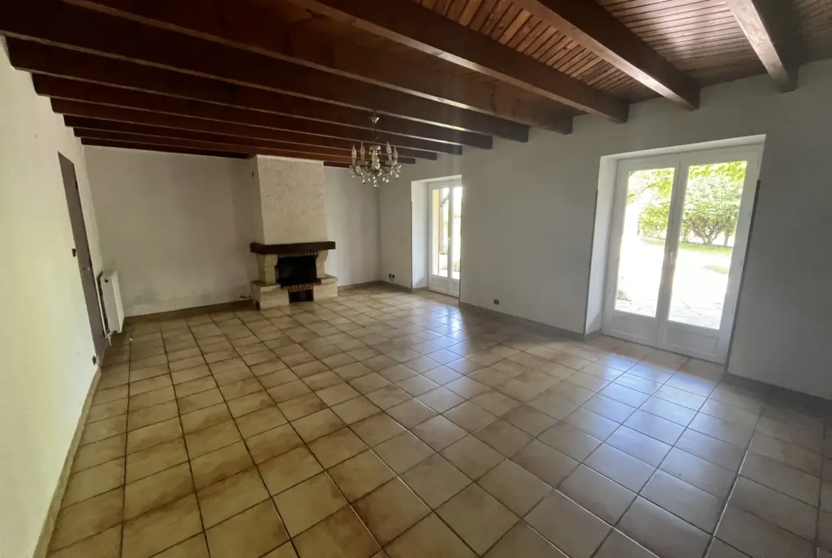 Maison 122 m² avec 3 chambres à Soulignac sur 1092 m² de terrain 