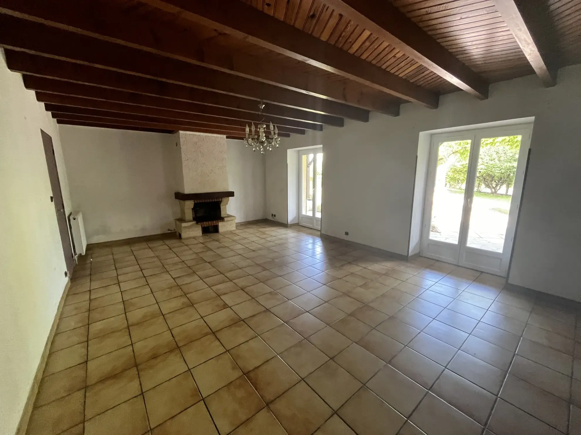 Maison 122 m² avec 3 chambres à Soulignac sur 1092 m² de terrain 