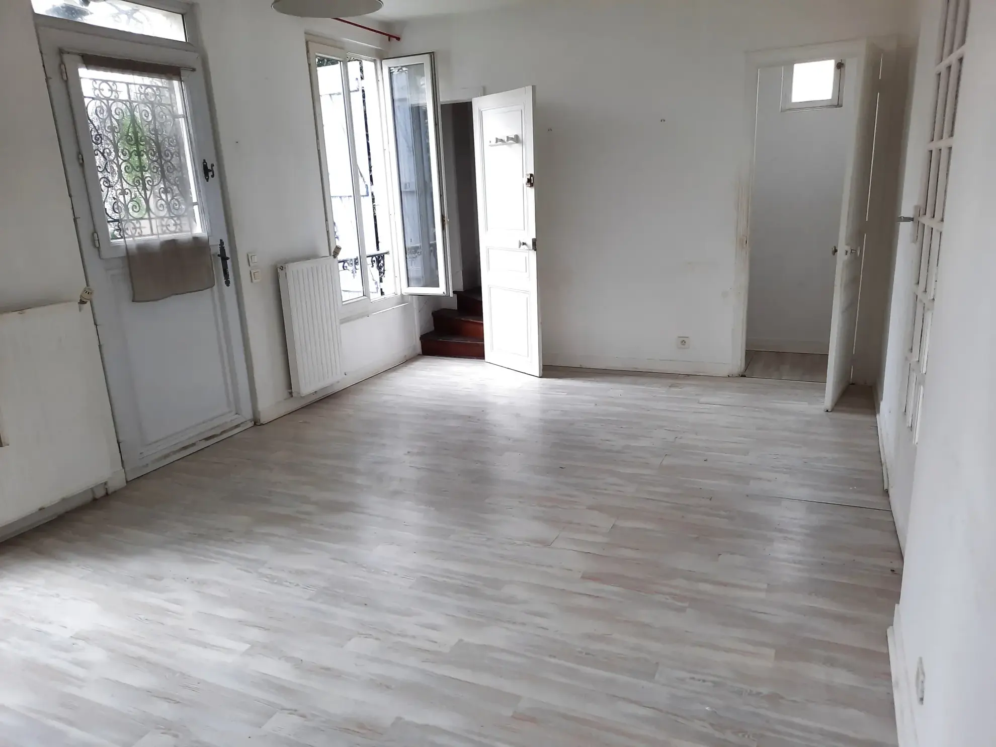 Maison 5 pièces de 93 m2 à Chelles, secteur calme 