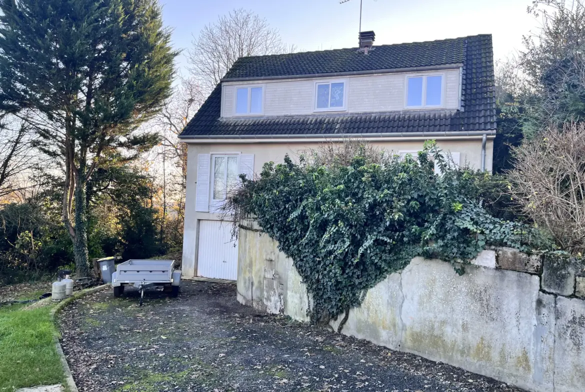 Maison à rénover avec jardin et sous-sol à Étampes 