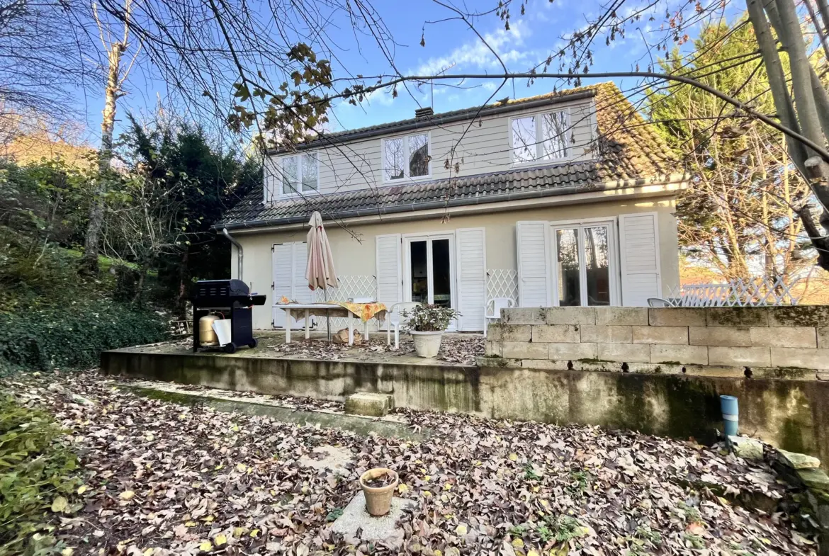 Maison à rénover avec jardin et sous-sol à Étampes 