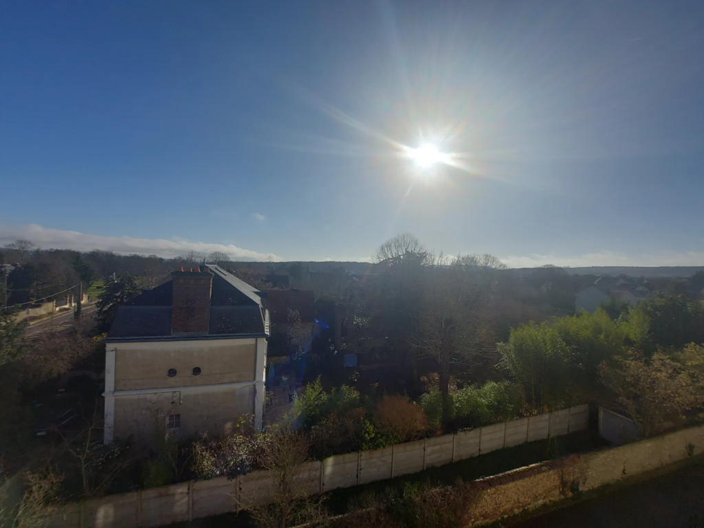 À vendre : Appartement 2 pièces avec balcon à Rosny-Sur-Seine