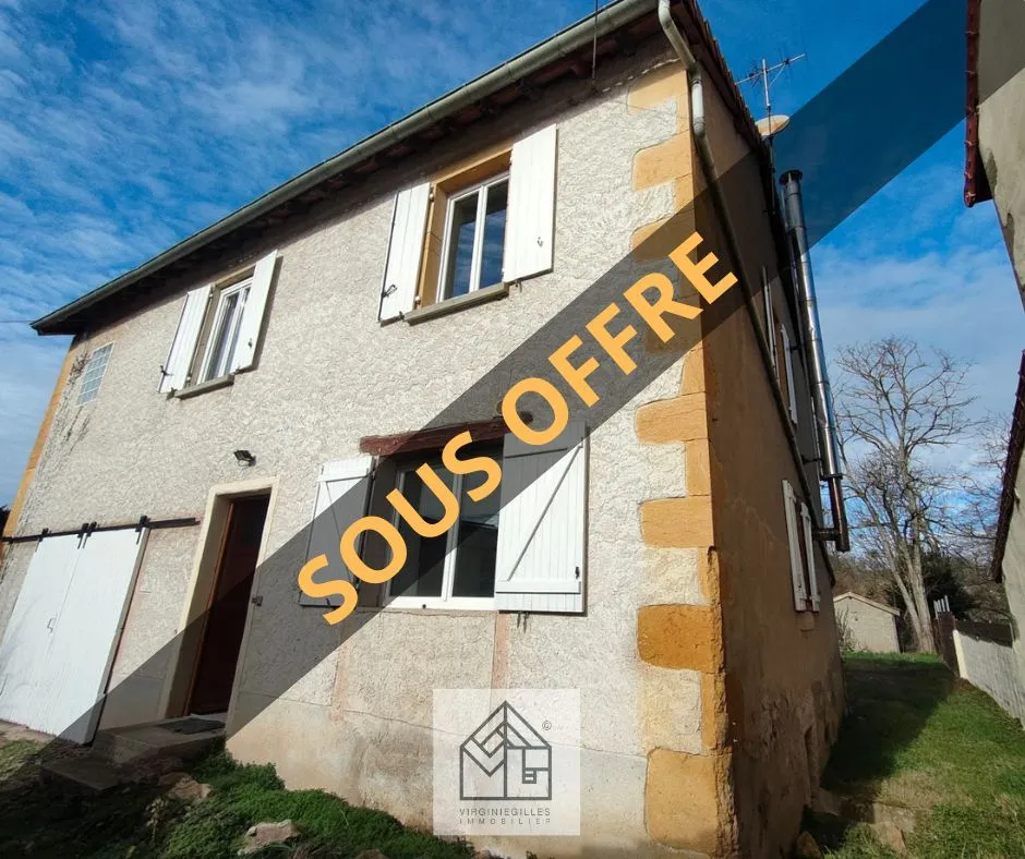 Maison en pierres avec jardin à Saint Denis de Cabanne 