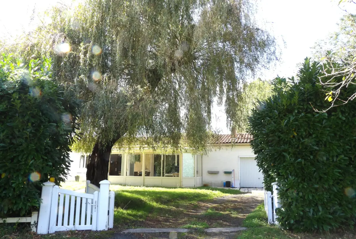 Maison de plain-pied 3 chambres à vendre à St Savinien 