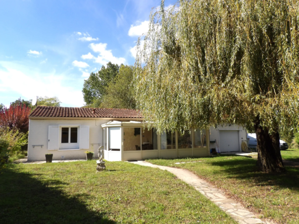 Maison de plain-pied 3 chambres à vendre à St Savinien