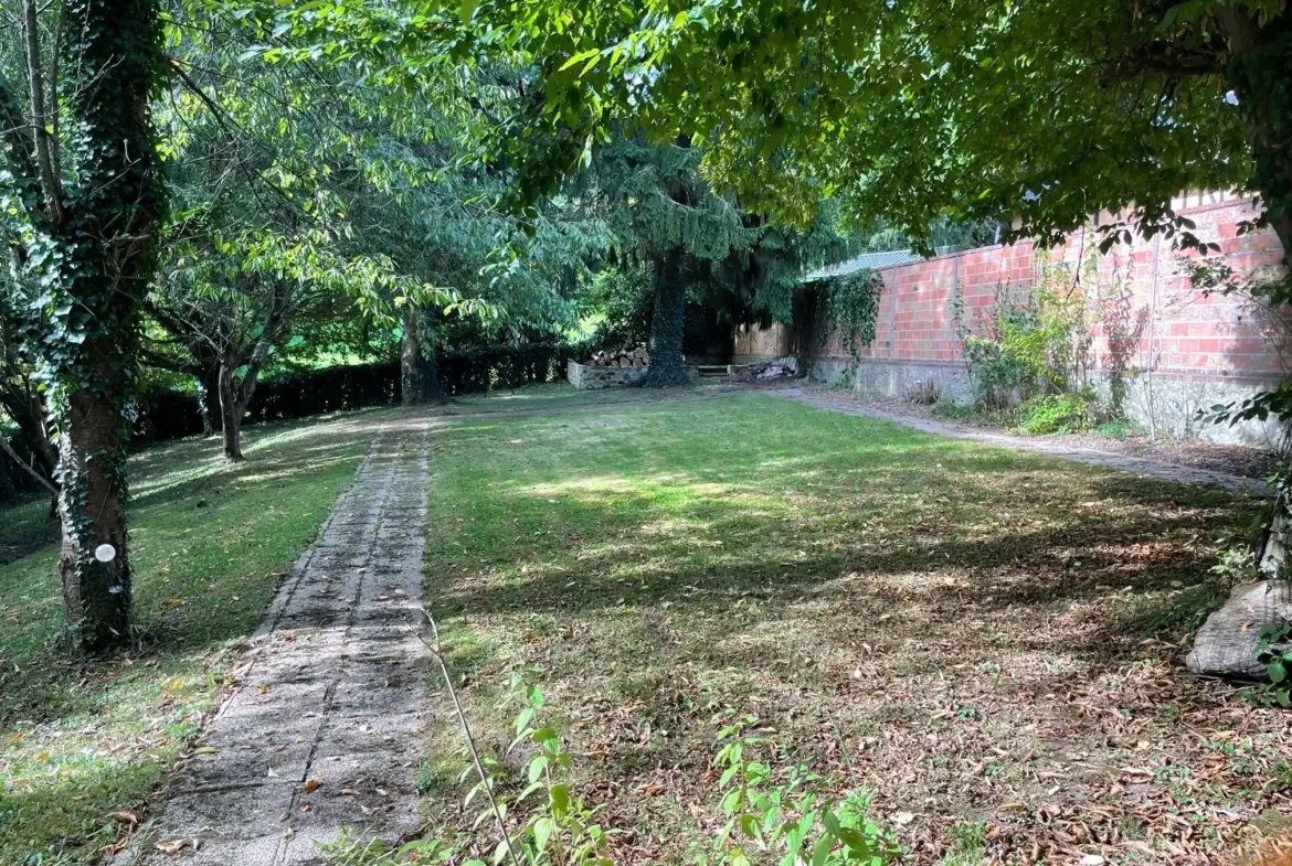 Maison ancienne atypique à Rosay sur Lieure près de Lyons la Forêt 