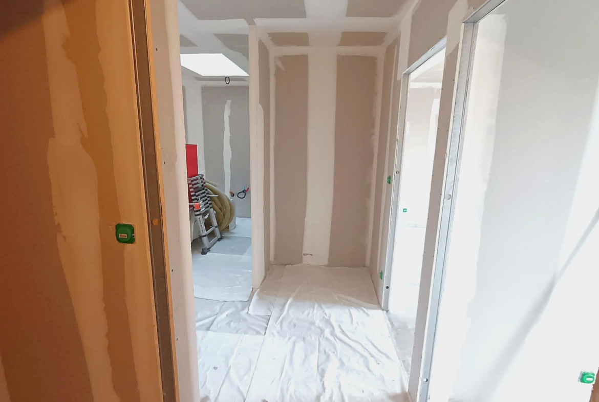 Appartement 5 pièces rénové à Crèches-sur-Saône 